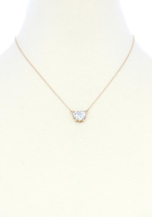 GLITTER HEART CHARM NECKLACE