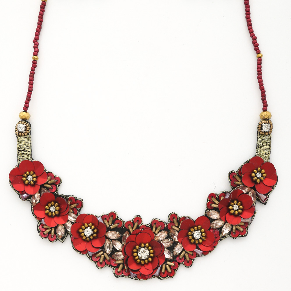 SEQUIN FLOWER BEADED NECKLACE