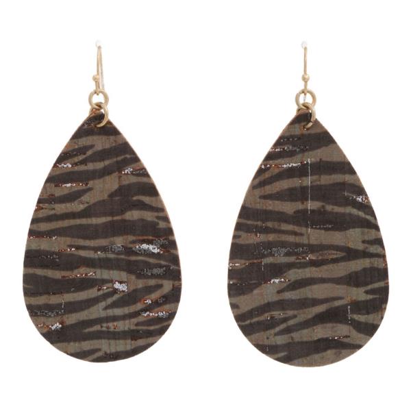 ZBRA TEARDROP DANGLE EARRING