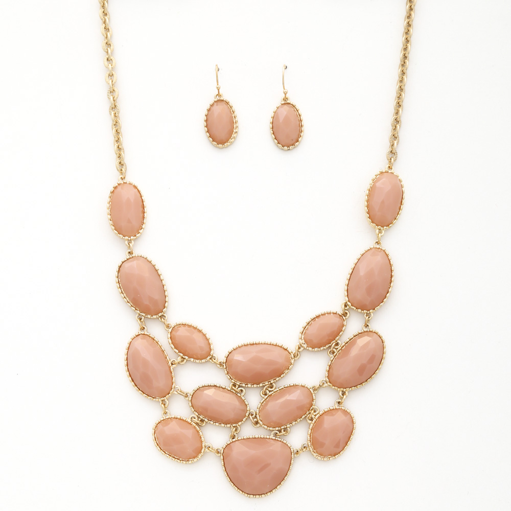OVAL LINK STATEMENT NECKLACE