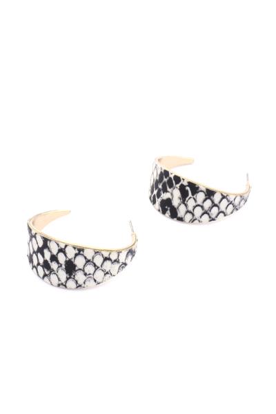 ANIMAL PRINT OPEN CIRCLE DROP EARRING