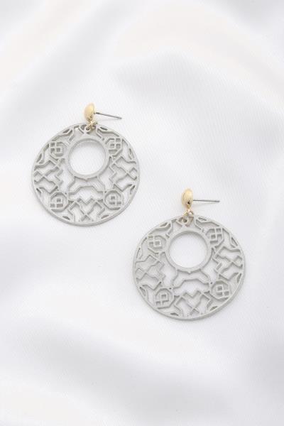 CUT OUT PU LEATHER ROUND EARRING