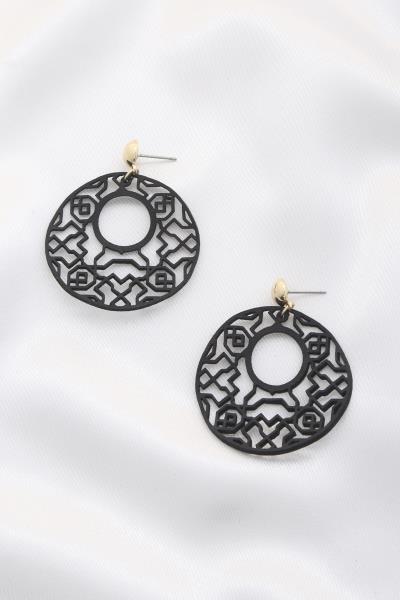 CUT OUT PU LEATHER ROUND EARRING