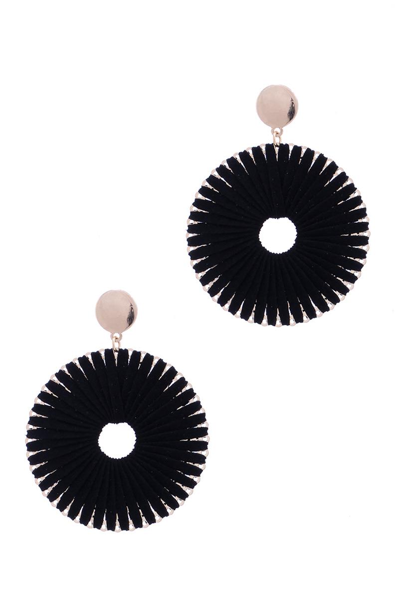 ROUND WRAPPING EARRING