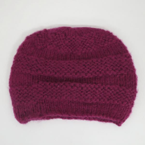 KNITTED BEANIE