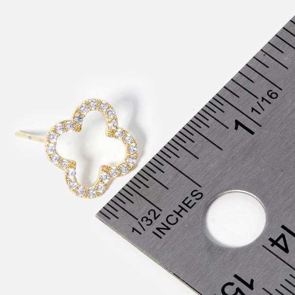 GOLD DIPPED CUBIC ZIRCONIA FLOWER EARRING