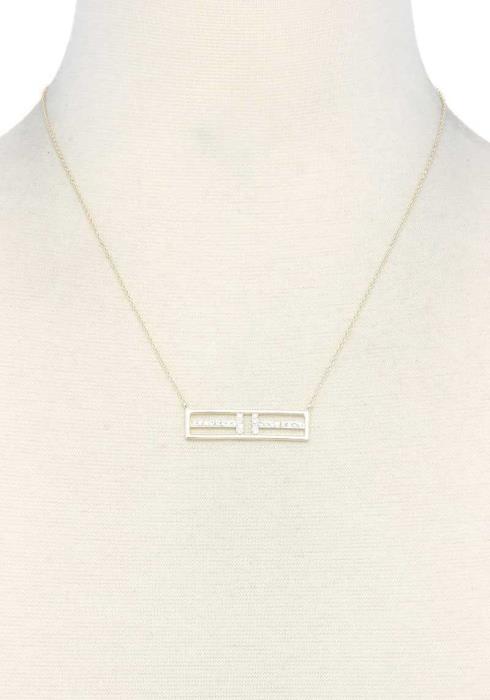 RECTANGULAR SHAPE PENDANT NECKLACE