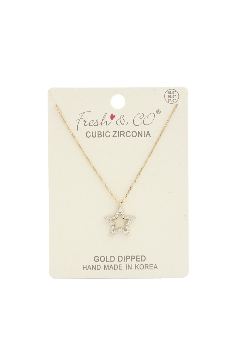 CUT OUT STAR CHARM NECKLACE