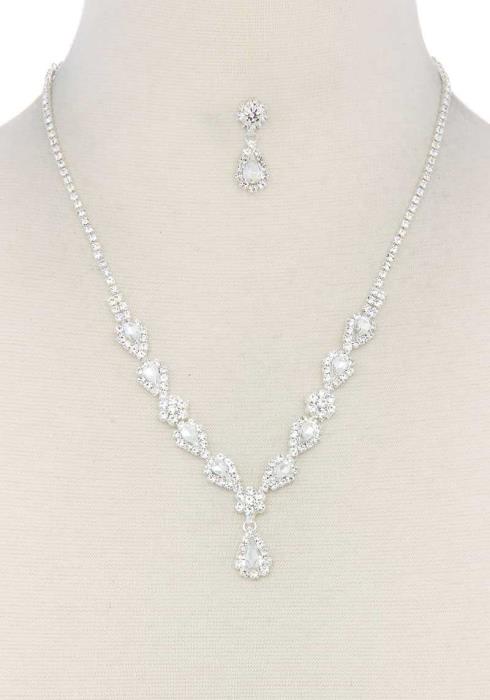 RHINESTONE NECKLACE