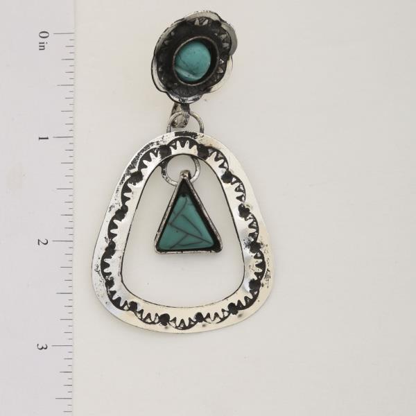 WESTERN STYLE TURQUOISE BEAD DANGLE EARRING