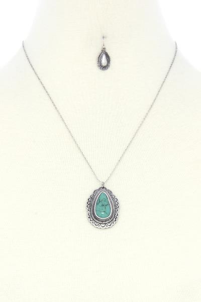 FILIGREE EDGE FAUX TURQUOISE STONE NECKLACE