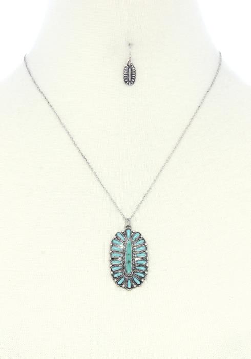OVAL BEADED PENDANT NECKLACE