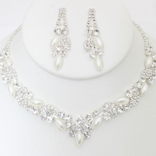 MARQUISE PEARL RHINESTONE NECKLACE