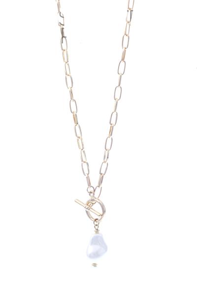 PEARL TOGGLE CHAIN NECKLACE