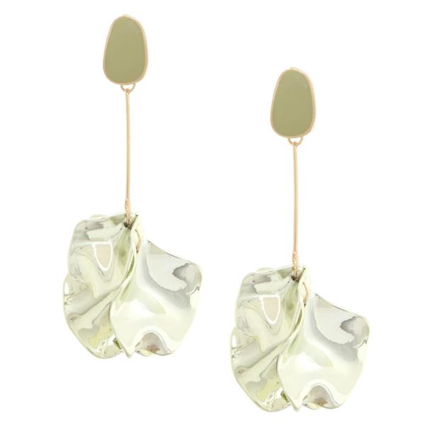 SMOOTH PETAL DANGLE EARRING