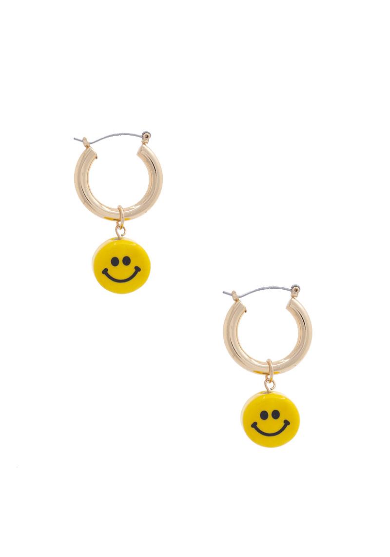SODAJO HAPPY FACE HUGGIE EARRING