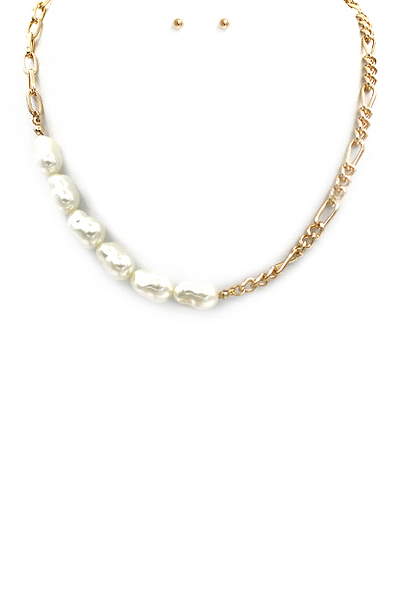 PEARL CHAIN LINK NECKLACE AND EARRING SET