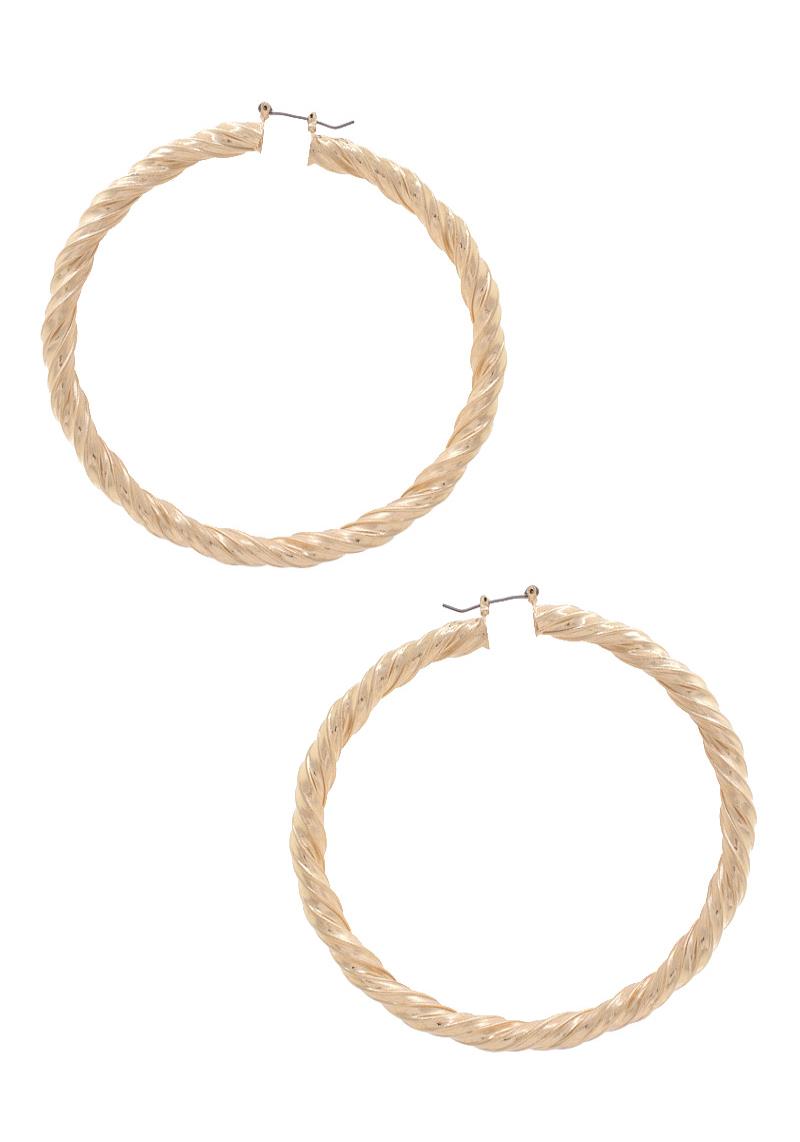 TWISTED METAL HOOP EARRING