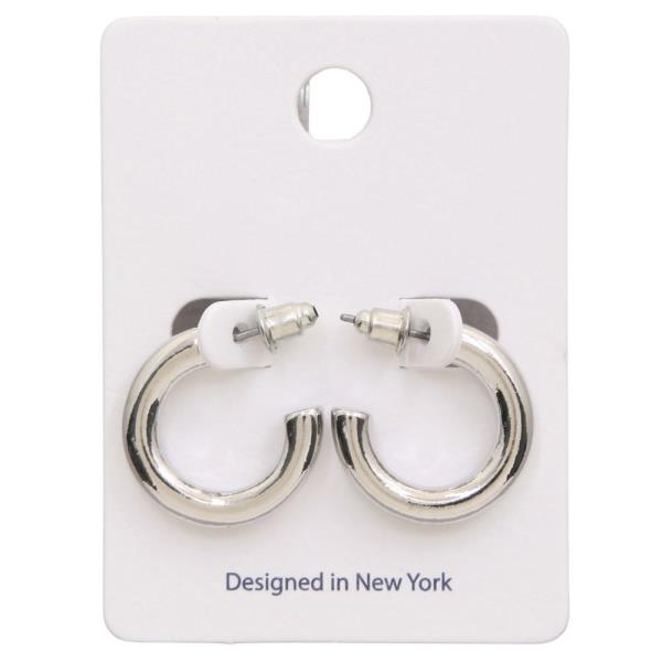SOLID METAL HOOP EARRING