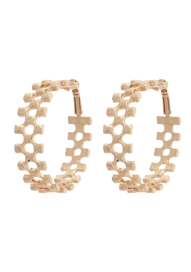 METAL HOOP EARRING