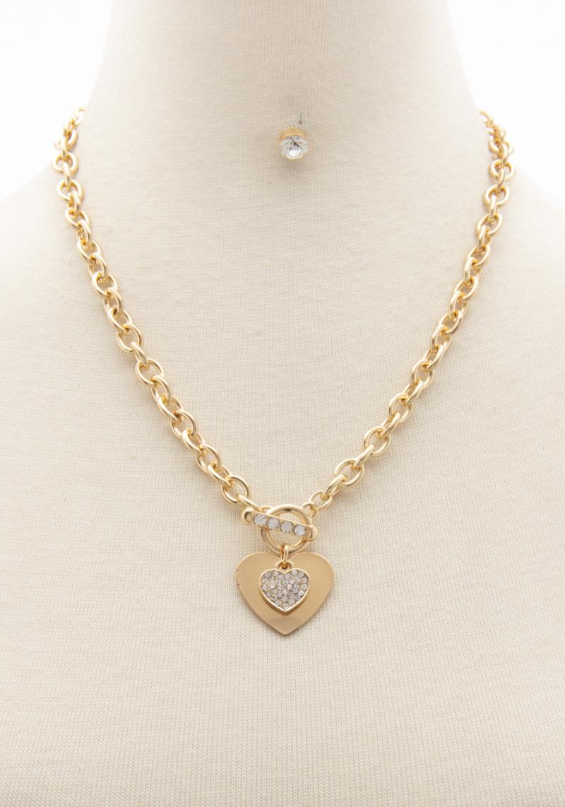 HEART CHARM TOGGLE CLASP NECKLACE