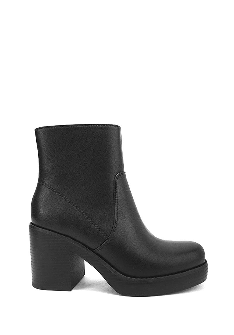 Wholesale Boots in Bulk Joia