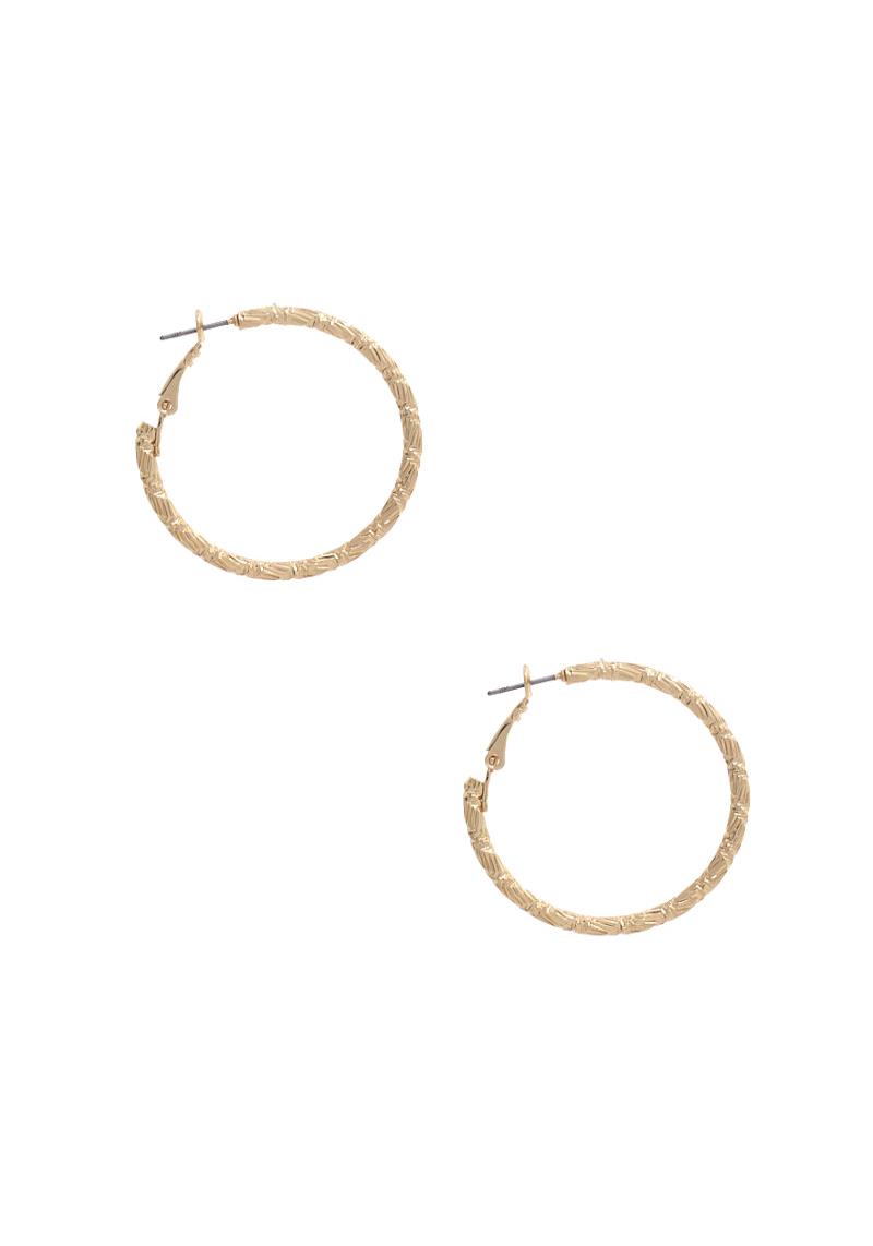 TEXTURE HOOP EARRING