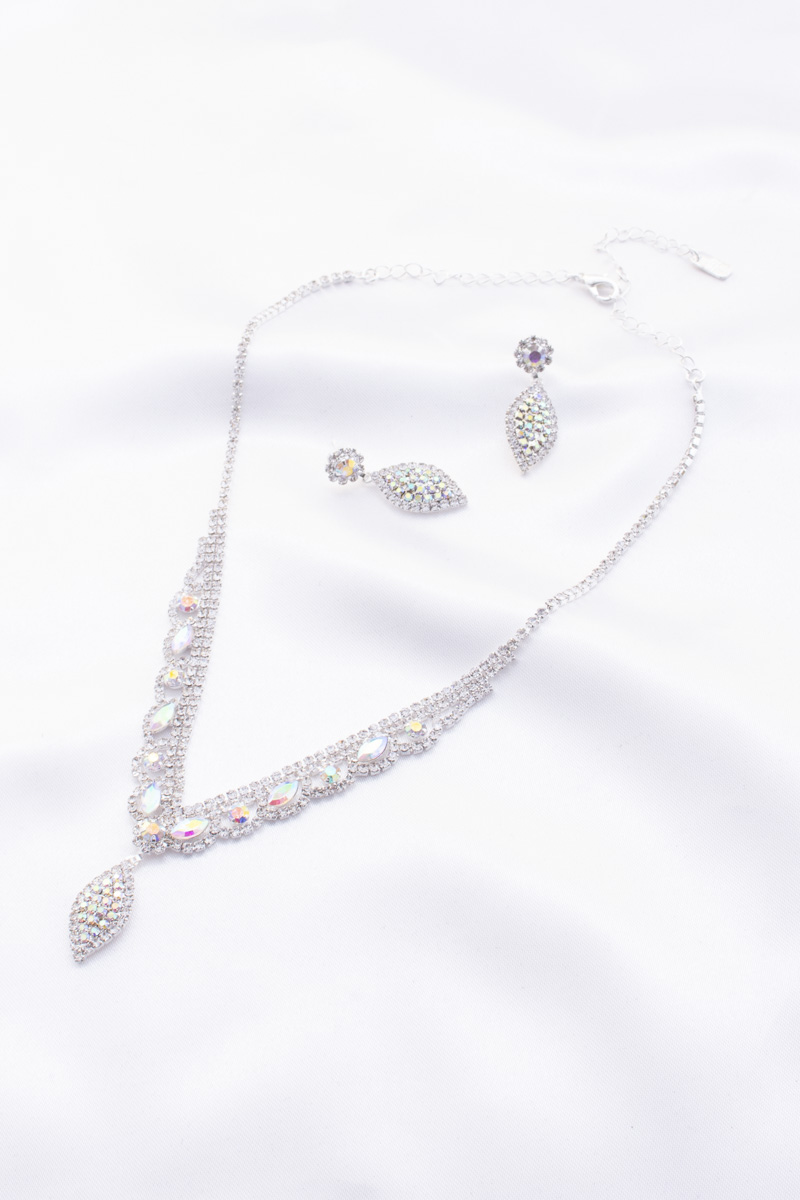 MARQUISE SHAPE RHINESTONE NECKLACE