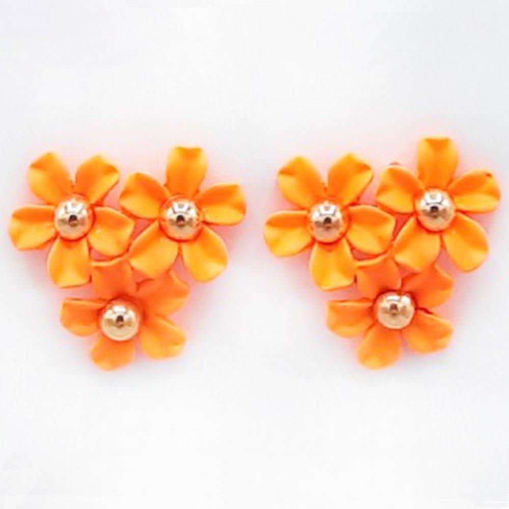 TRIPLE FLOWER EARRING