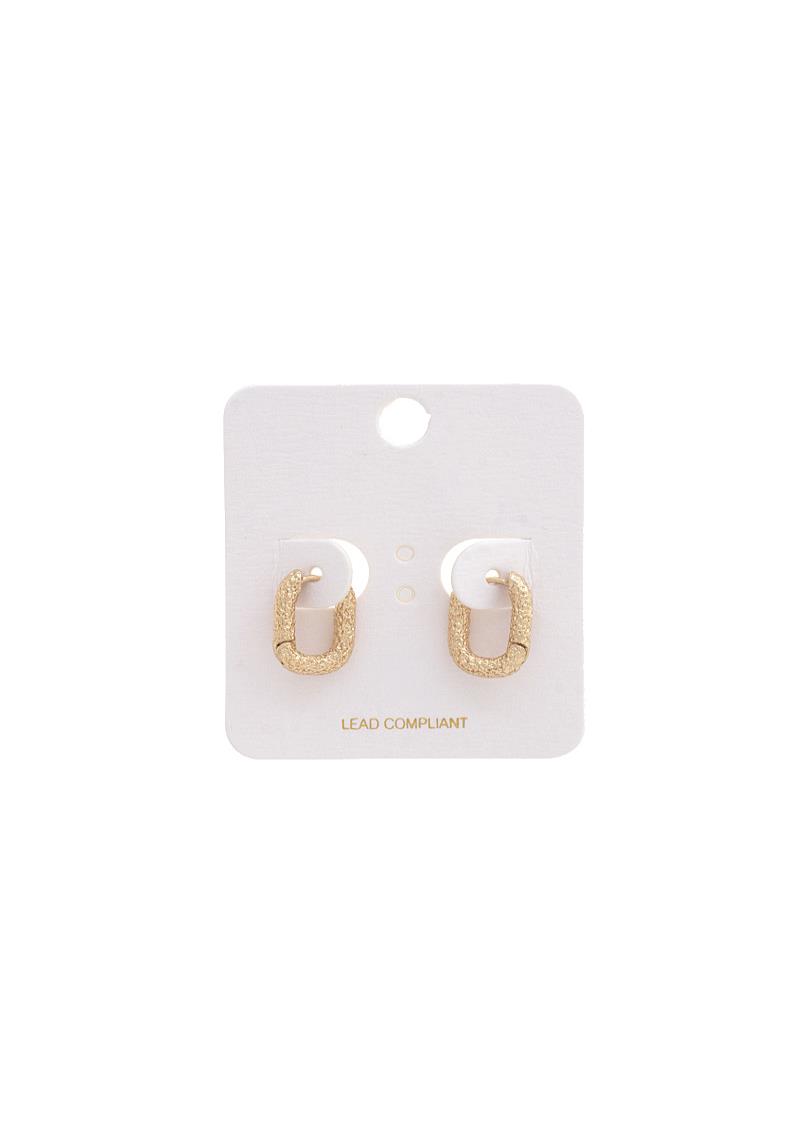 TEXTURED MINI OVAL EARRING