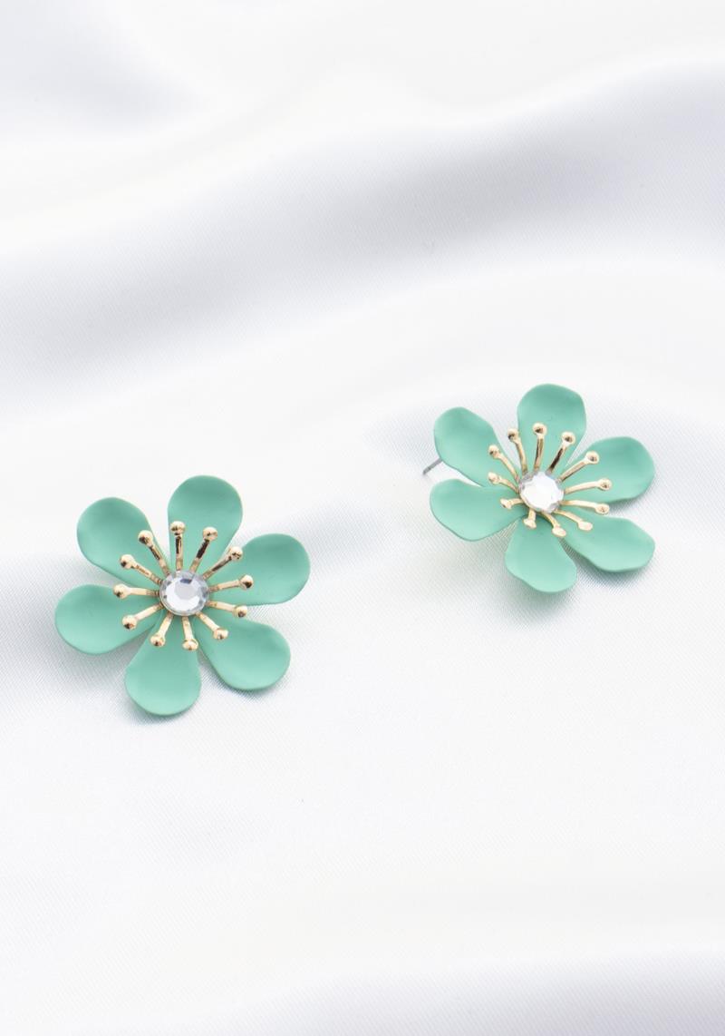 SMOOTH TEXTURE FLOWER POST EARRING