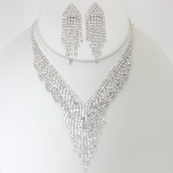 RHINESTONE DANGLE NECKLACE