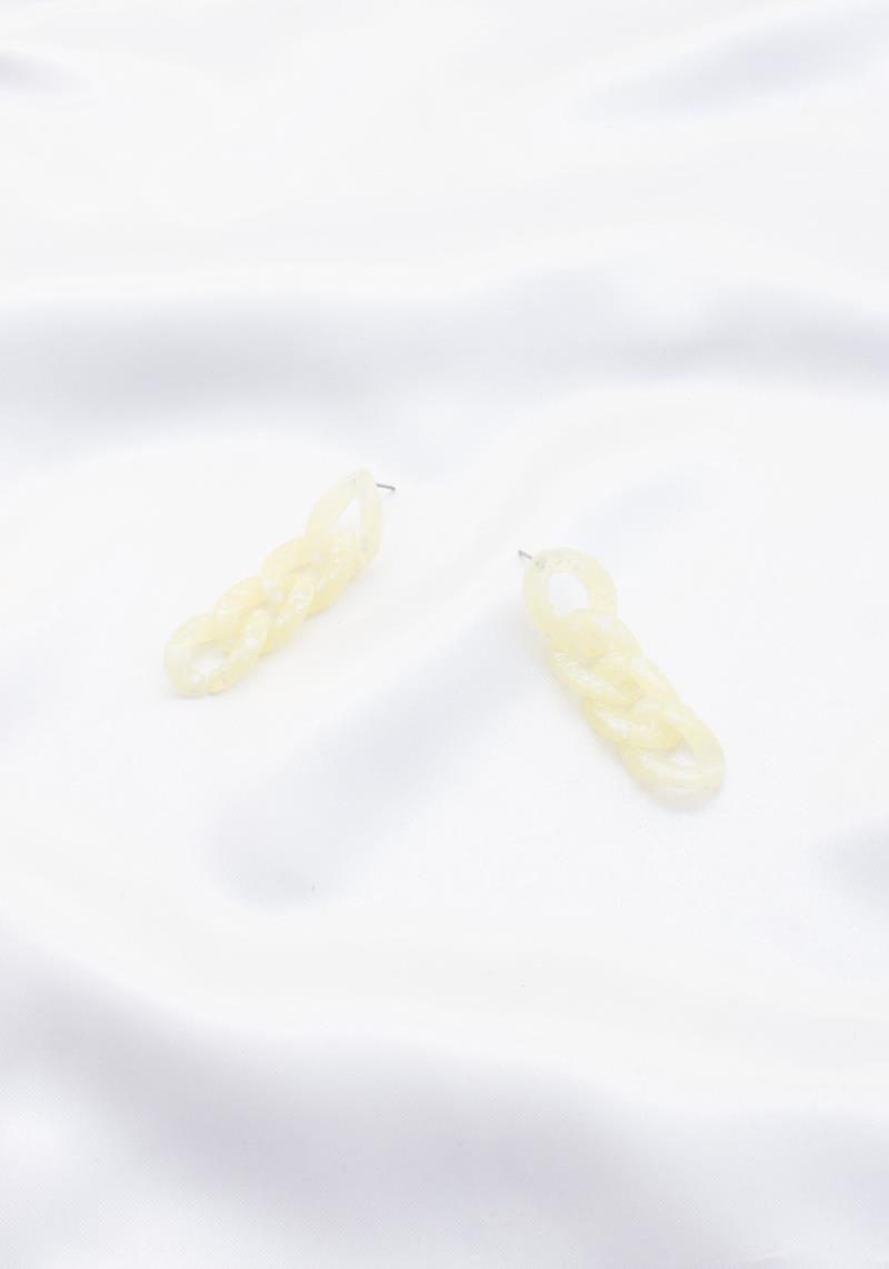 OVAL LINK DANGLE EARRING