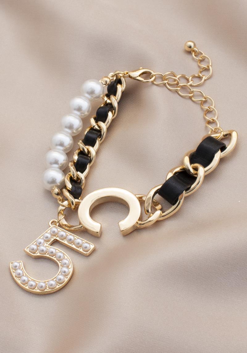 NUMBER 5 CURB LINK PERAL BEAD BRACELET