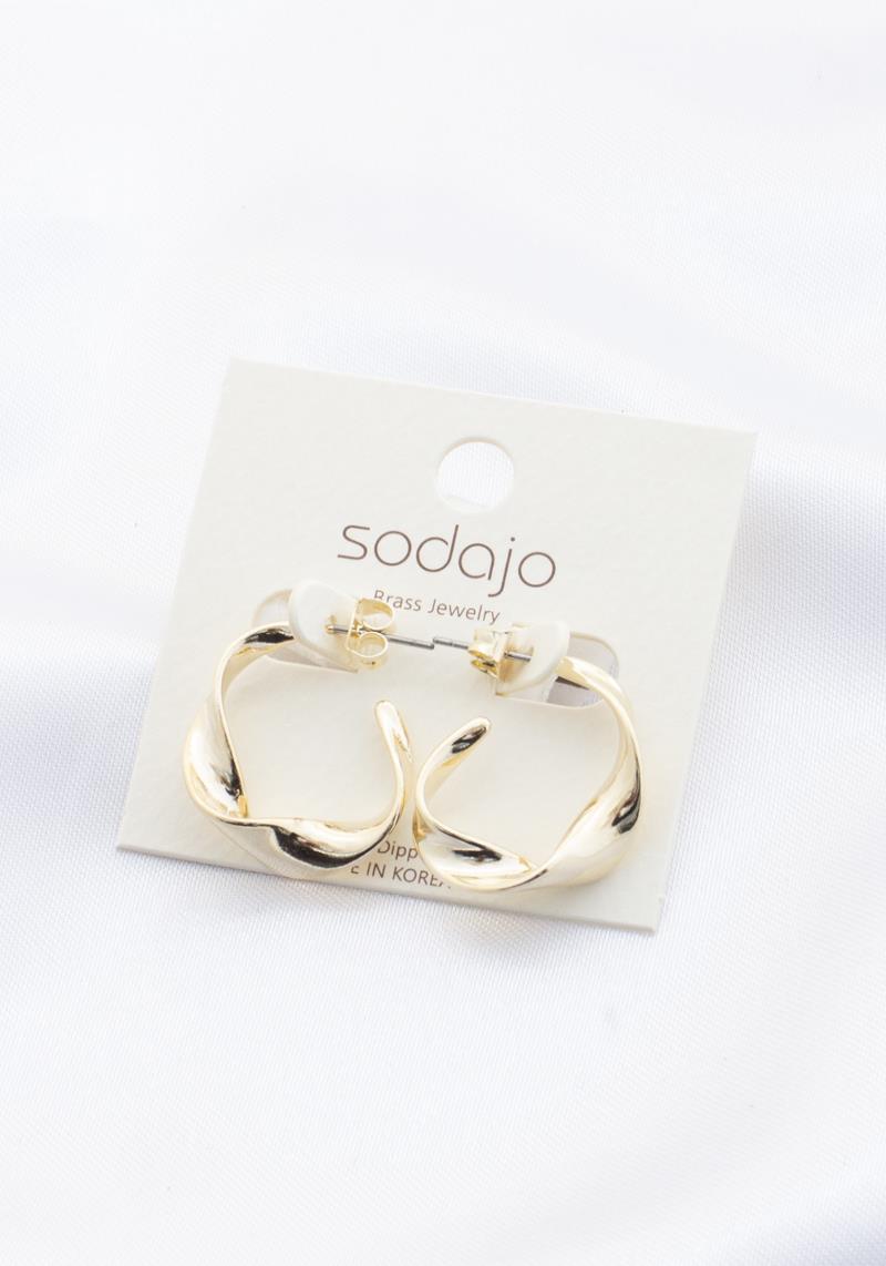 SODAJO TWIST METAL OPEN HOOP EARRING