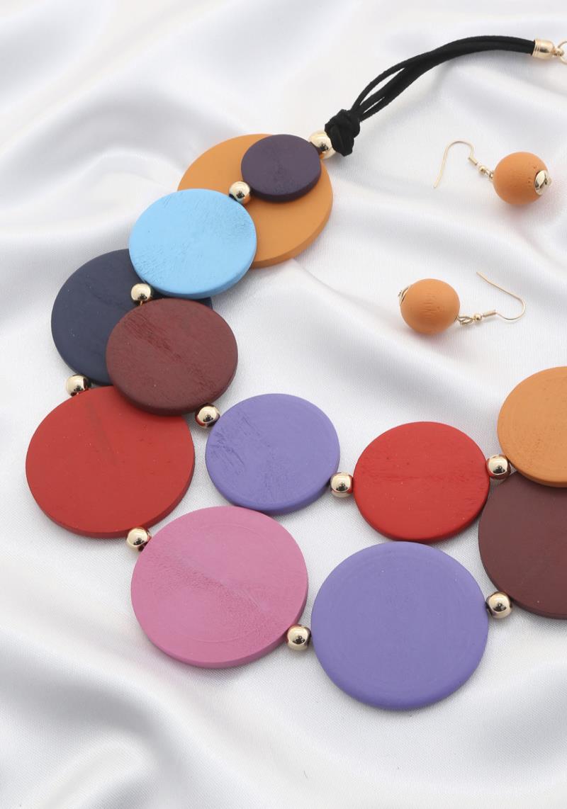 COLORFUL WOOD DISC LAYERED NECKLACE