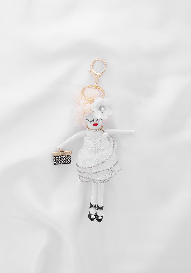 FASHION CHIC DOLL KEY CHAIN