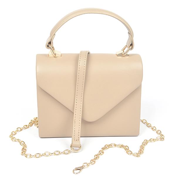 PLAIN LEATHER SIMPLE HANDLE CLUTCH