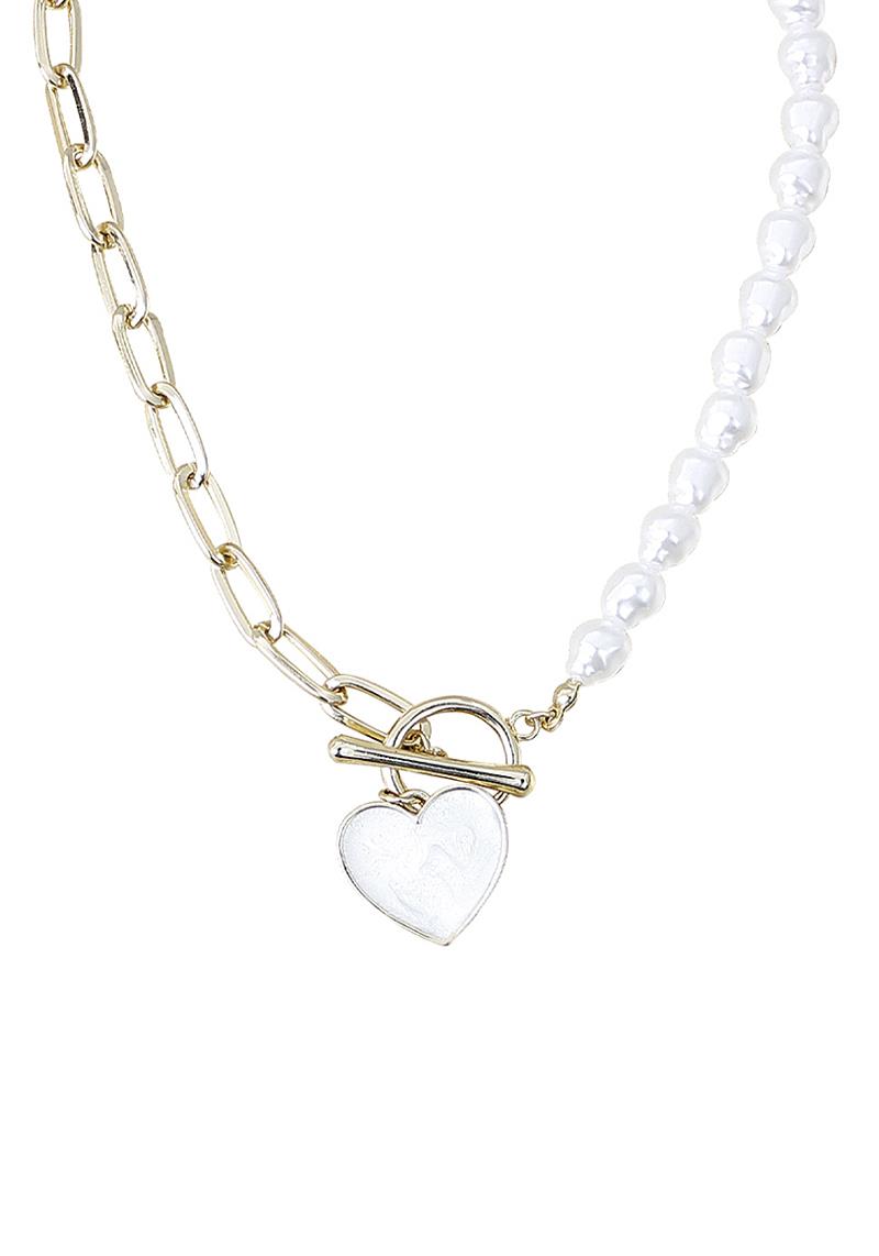 CHAIN N PEARL HEART TOGGLE NECKLACE