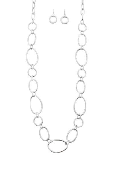 OVAL LINK METAL NECKLACE