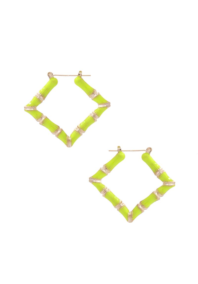 COLOR METAL RHOMBUS SHAPE EARRING