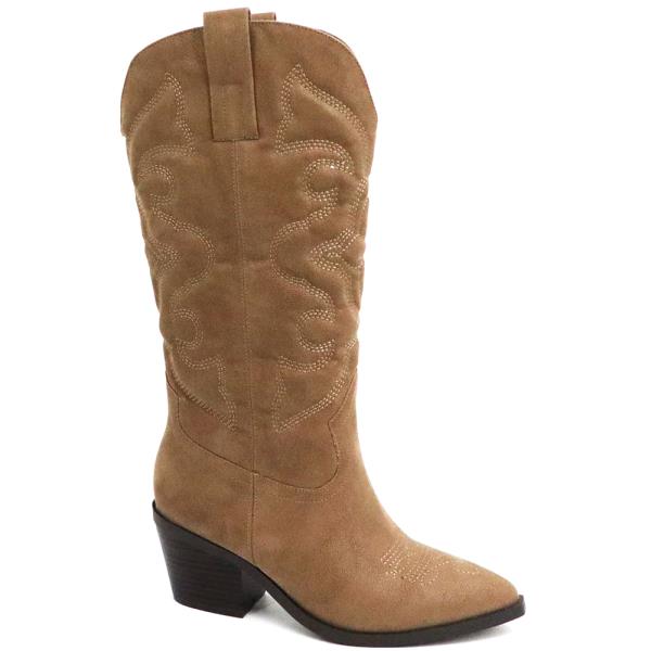 WESTERN BOOTS 12 PAIRS