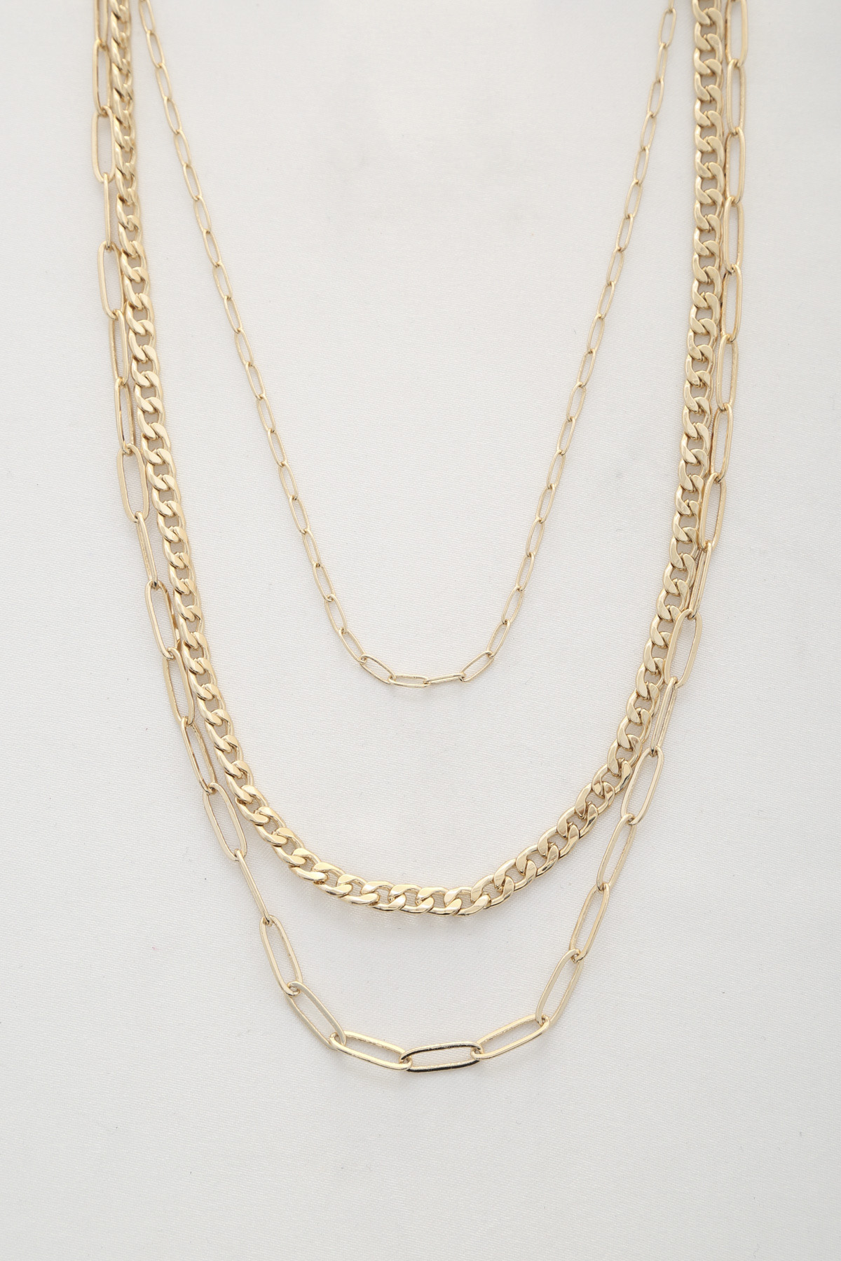 SODAJO CURB OVAL LINK LAYERED NECKLACE