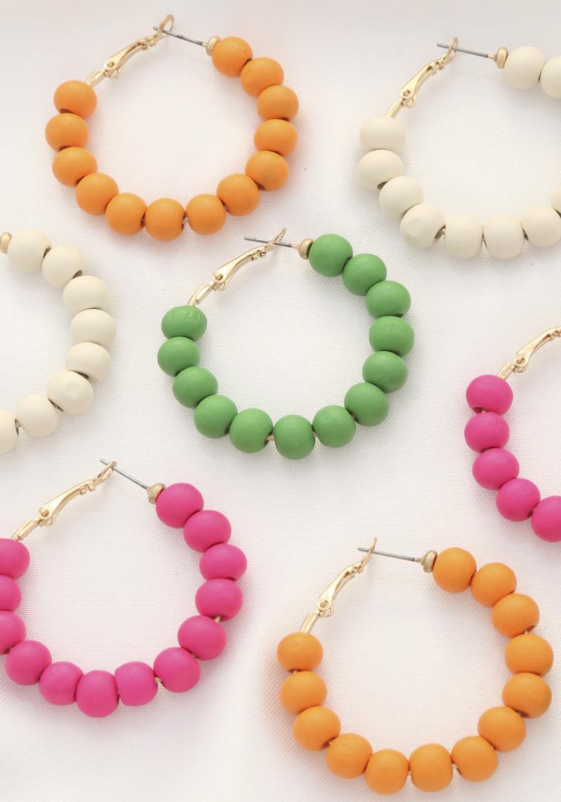 COLOR WOOD BEAD HOOP EARRING