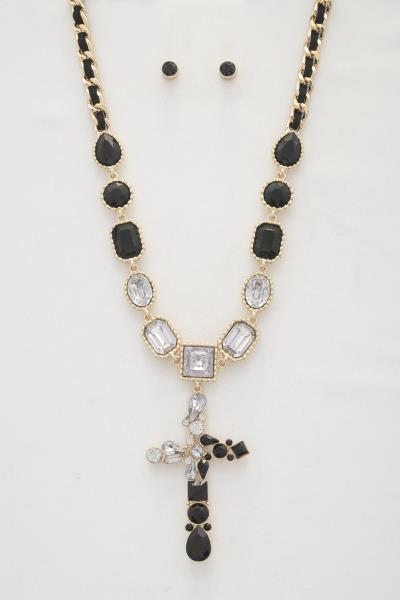 RHINESTONE CROSS PENDANT NECKLACE