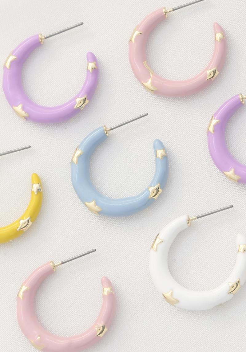 STAR PATTERN OPEN HOOP EARRING