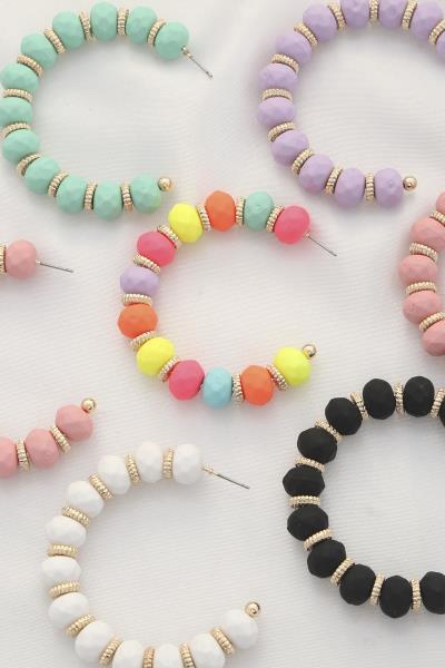 RUBBER BEAD METAL DISC OPEN HOOP EARRING