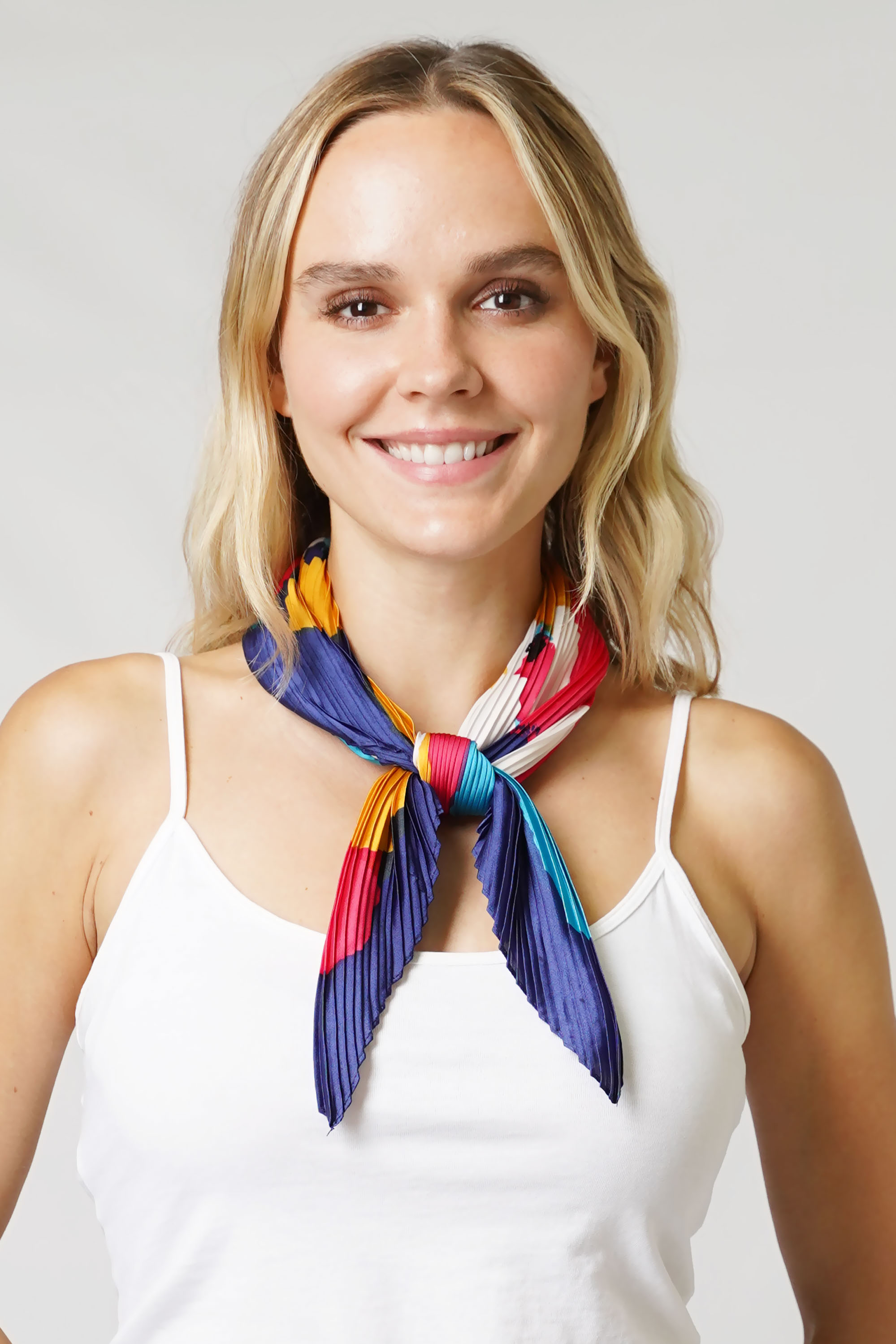 ABSTRACT PRINT PLEATED SATIN SCARF