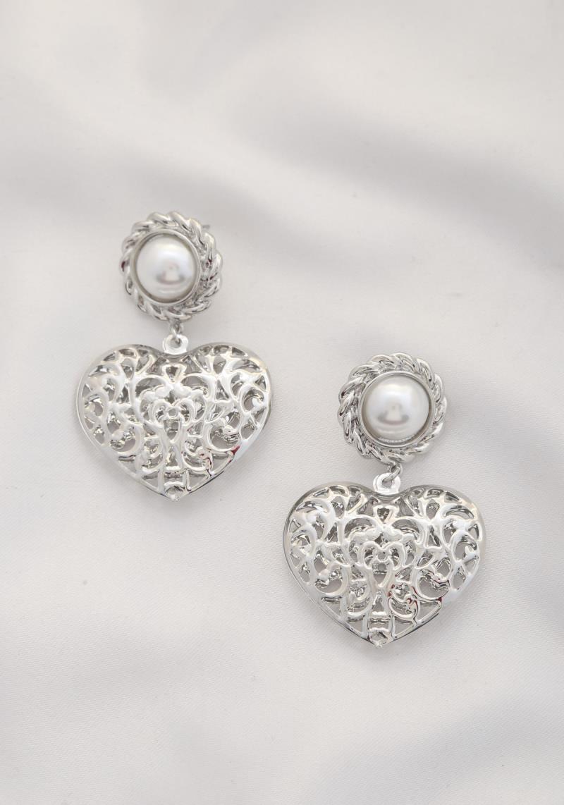 PEARL BEA HEART DANGLE EARRING