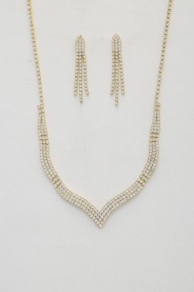 V SHAPE CRYSTAL NECKLACE